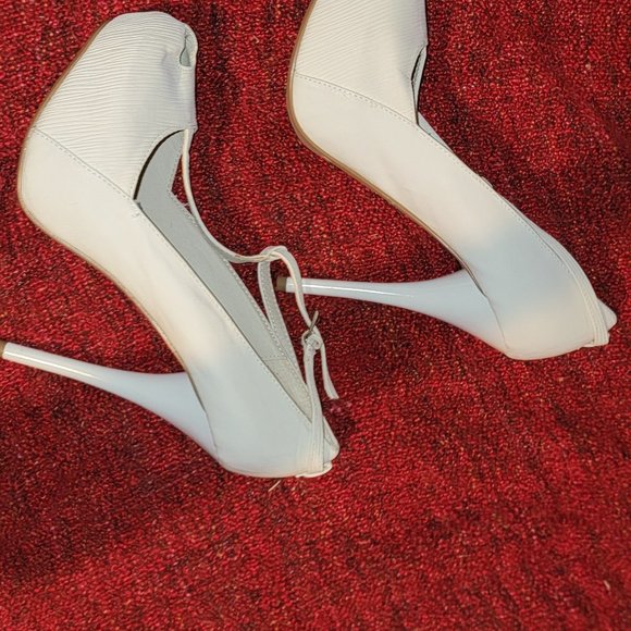 Qupid Mary Jane Peep Toe Heel - Picture 8 of 16